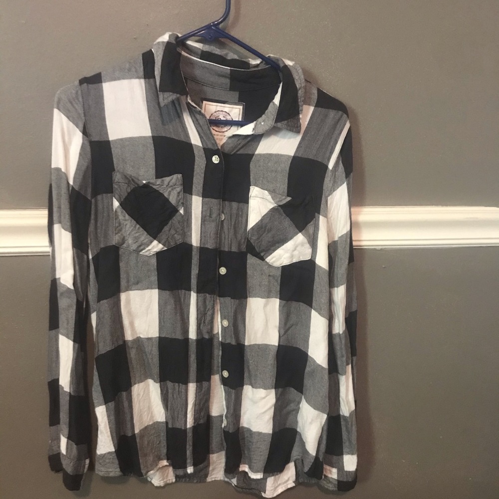 SO Authentic American Black and White Flannel